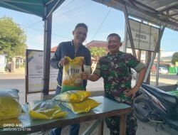 Kodim 1203/Ketapang Gelar Pasar Murah, 135 Kg Beras SPHP Ludes Terjual