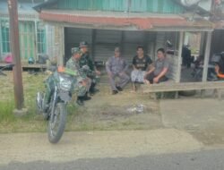 Babinsa Koramil 1010-02/Tambaruntung Laksanakan Patroli Rutin untuk Jaga Keamanan