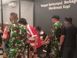 Patroli Gabungan Babinsa 01/Nanga Tayap Ciptakan Rasa Aman Warga