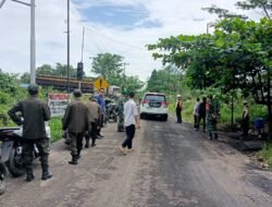 Patroli Kolaborasi Koramil 1001-03/Awayan Jaga Keamanan Wilayah