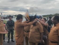 Sinergi Satgas Korpasgat dan Pemda Sambut Kedatangan Inspektur Papua Pegunungan di Yahukimo