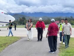 Gubernur Papua Pegunungan Tiba di Wamena, Satgas Korpasgat Pastikan Bandara Tetap Lancar