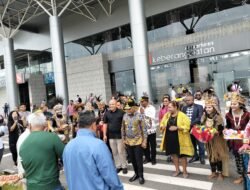 Satgas Korpasgat Kawal Kedatangan Dirjen Kemendagri di Nabire, Percepat Pembangunan Papua Tengah