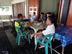 Babinsa Koramil 01/Sungaimas Sambang Warga Sosialisasi Pembukaan pendaftaran TNI-AD Gratis