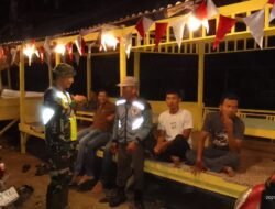 Babinsa Koramil 02/Woyla Gelar Patroli Siskamling untuk Perkuat Keamanan Lingkungan