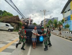 Kodim 1004/Kotabaru Gelar Jumat Berkah, Bagikan Nasi Kotak kepada Masyarakat