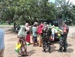 Kodim 1004/Kotabaru Gelar Gerakan Pangan Murah, Bantu Masyarakat Desa Lalapin