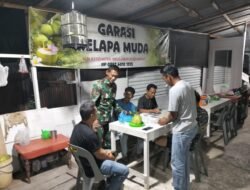 Babinsa dan Pemuda Johan Pahlawan Gelar Patroli Siskamling, Wujudkan Keamanan Desa