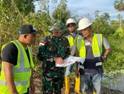 Dandim 1707/Merauke Tinjau Lahan Cetak Sawah Rakyat, Pastikan Proses Berjalan Lancar