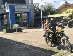 Babinsa dan Linmas Gelar Patroli Siskamling, Wujudkan Keamanan dan Ketertiban di Kecamatan Woyla