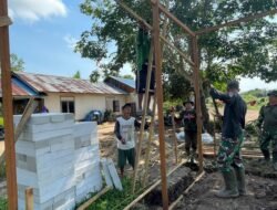 Sinergi TNI dan Pemda Perkuat Pembangunan Poskamling di Desa Tumih
