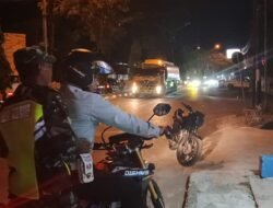 Babinsa dan Tim Keamanan Laksanakan Patroli Siskamling di Panton Reu