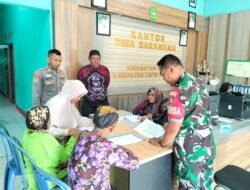Babinsa Dampingi Penyaluran BLT DD Tahap IV, Pastikan Proses Berjalan Lancar dan Tepat Sasaran
