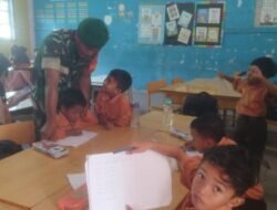 Babinsa Koramil 03 Setia Bakti Beri Wasbang dan Motivasi Siswa SDN 3 Setia Bakti