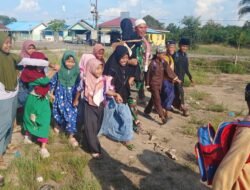 TMMD Ke-126: Prajurit TNI Ajarkan Akhlak di Mushola Desa Tumih