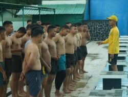 Jajaran Korem 012/Teuku Umar Gelar Latihan Renang Dasar Tingkatkan Kemampuan Prajurit