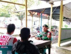 Babinsa Johan Pahlawan Laksanakan Komsos Bersama Masyarakat Desa Binaan