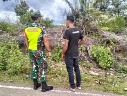 Laksanakan Giat Patroli Babinsa Koramil 01/Sungaimas Sosialisasi Karhutla di Desa Binaannya