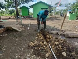 Pemasangan Pipa WC TMMD Ke-126 Permudah Akses Sanitasi Warga
