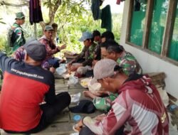 Cerita di Balik Nasi Bungkus: Keakraban Satgas TMMD dan Warga Desa Tumih