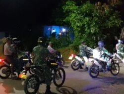 Babinsa Koramil 1010-04/Binuang Gelar Patroli Malam, Wujudkan Keamanan dan Kedekatan dengan Warga