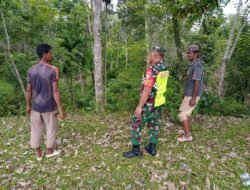 Babinsa Koramil 01/Sungaimas Sosialisasi Karhutla di Desa Binaannya