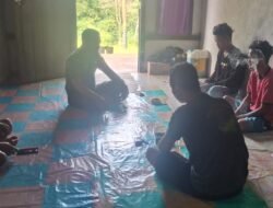 Babinsa Koramil 1203-14/Jelai Hulu Laksanakan Patroli dan Anjangsana di Desa Tebing Berseri