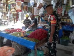 Jajaran Korem 012/TU Pantau Harga Sembako di Desa Blang Raja