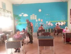 Babinsa Koramil Setia Bakti Berikan Wasbang dan Dampingi Proses Belajar di SDN 3 Setia Bakti