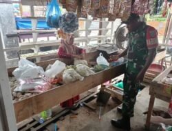 Babinsa Koramil 01/Jaya Lakukan Pemantauan Harga Kebutuhan Pokok