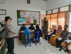 Babinsa Dampingi Penyaluran BLTS Kesra 2025 di Kantor Pos Batumandi