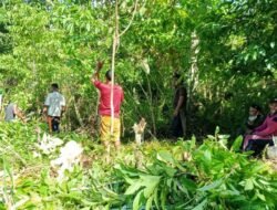Babinsa Koramil 03/Saketa Ajak Warga Giat Kerja Bakti di Desa Tabamasa