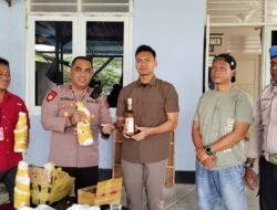 Satgas Korpasgat dan Avsec Gagalkan Penyelundupan Miras dan Sabu di Bandara Timika