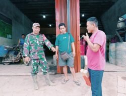 Babinsa 1203-05/Laur Desa Bengaras Tingkatkan Kamtibmas Lewat Patroli Wilayah dan Komsos di Sungai Laur