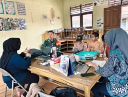 Komsos Koramil 0909-04/Muara Ancalong Ajak Pelajar SMPN 1 Busang Jaga Ketertiban