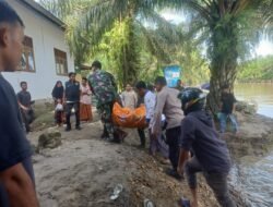 Kodim 0118/Subulussalam Jajaran Korem 012/TU Evakuasi Korban Hanyut di Lae Kombih