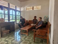 Babinsa Koramil 1203-10/Sandai Jalin Kedekatan dengan Warga Lewat Komsos di Desa Sumber Rejo