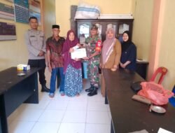 Babinsa dan Bhabinkamtibmas Hadiri Penyaluran BLT Dana Desa di Blang Baro