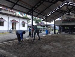 Babinsa Pasie Raya Dukung Pembangunan Fasilitas Parkir di Desa Ceurace