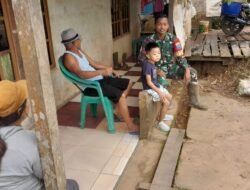 Babinsa Koramil 1203-14/Jelai Hulu Laksanakan Anjangsana, Pererat Silaturahmi dengan Warga