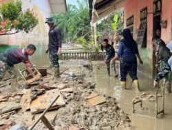 Prajurit Jajaran Korem 012/TU Laksanakan Karya Bhakti Bersihkan SDN 2 Rantau Pauh