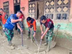 Prajurit Korem 012/TU dan BPBD Bersihkan Fasilitas Umum Pascabencana