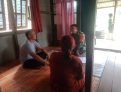 Babinsa 1203-04/ Simpang Hulu Perkuat Silaturahmi Melalui Komsos Bersama Tokoh Masyarakat