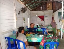 Babinsa 1203-15/Jelai Hulu Perkuat Kedekatan dengan Warga Lewat Komunikasi Sosial di Desa Penyarang