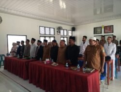 Batituud Koramil 01/Jaya, Serka Teguh Subiyantoro, hadir dalam kegiatan Pelantikan Penjabat (Pj) Kecik di Kecamatan Jaya