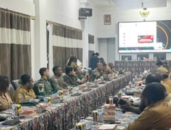 Satgas Korpasgat Bersama TNI-Polri dan Pemda Paniai Galakkan Program Peduli Lingkungan