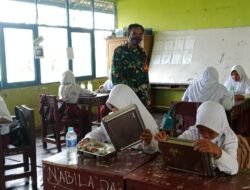 Babinsa Rantau Badauh Pastikan Program Makan Bergizi Gratis Tepat Sasaran