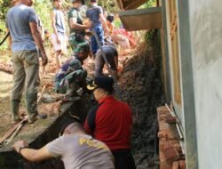 Hujan Deras Picu Longsor, Rumah Warga Tapaktuan Tertimbun