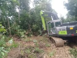 Kodim Nagan Raya Kerahkan Alat Berat Bangun Jalan Desa