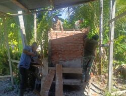 Satgas TMMD Bangun MCK, Dorong Perilaku Hidup Bersih dan Sehat Warga Desa